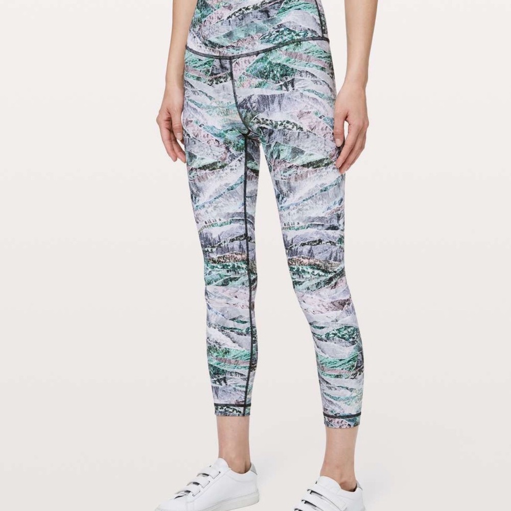 Lululemon Train Times Pant 25" Springscape Multi/Obsidian - Size 8 - Great